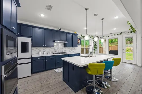 10736 Smoky Oak Trail, Argyle, TX 76226