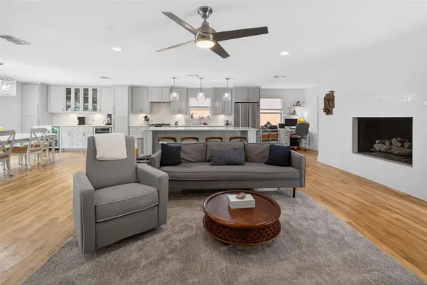 6233 Crestmont Drive, Dallas, TX 75214