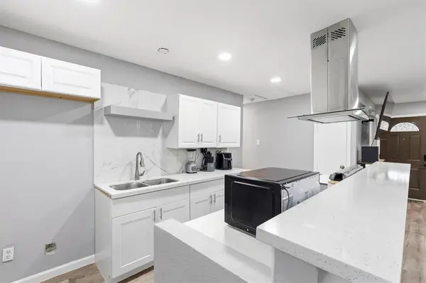 6331 Fenway Street, Dallas, TX 75217