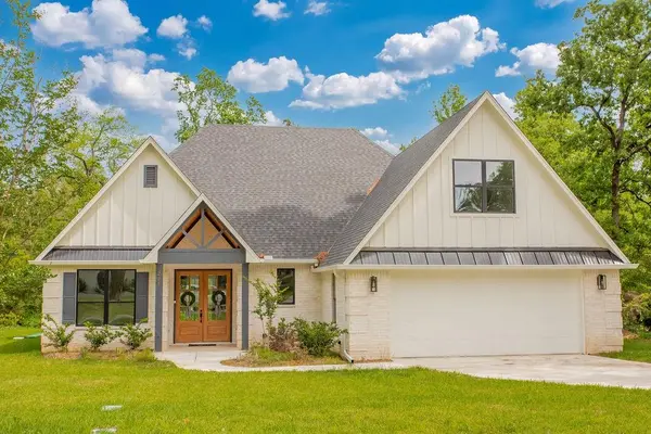 221 Brookside Drive, Hideaway, TX 75771