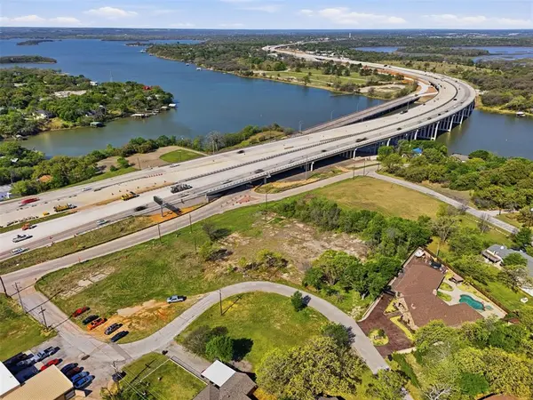 4236 Karen Lane, Lake Worth, TX 76135