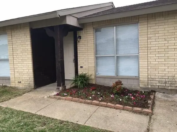 1413 Eagle Pass Drive, Garland, TX 75040