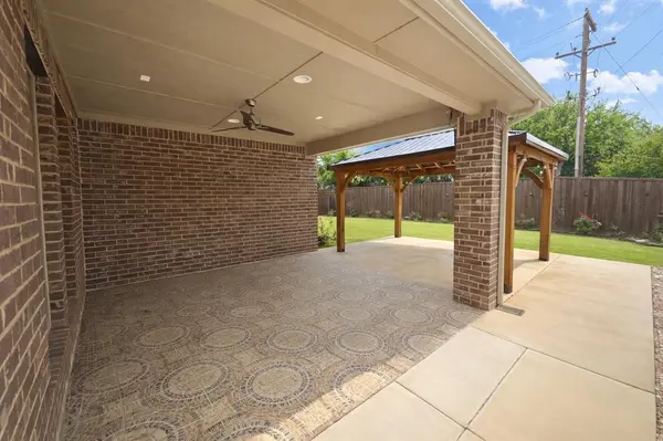 1901 Oakston Drive, Little Elm, TX 75033