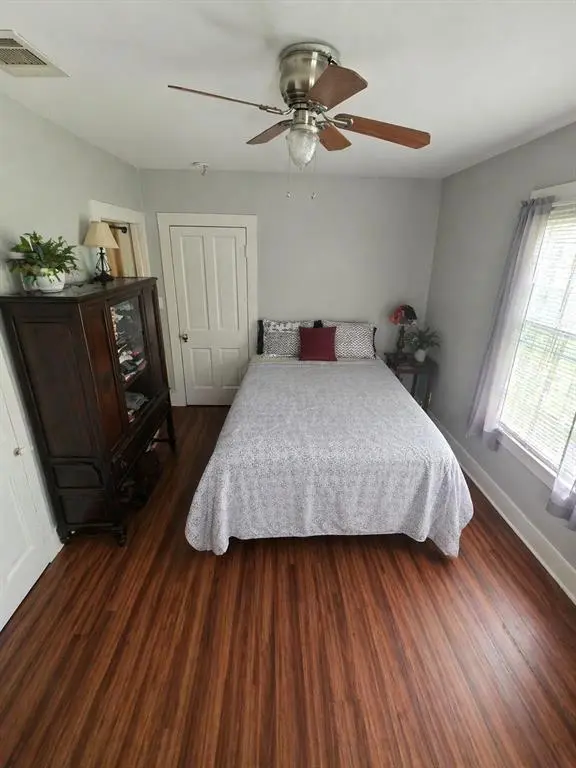 203 Stroud Street, Cleburne, TX 76033