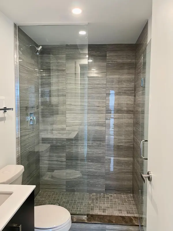 88 Queen ST E #3505, Toronto C08, ON M5C 0B6