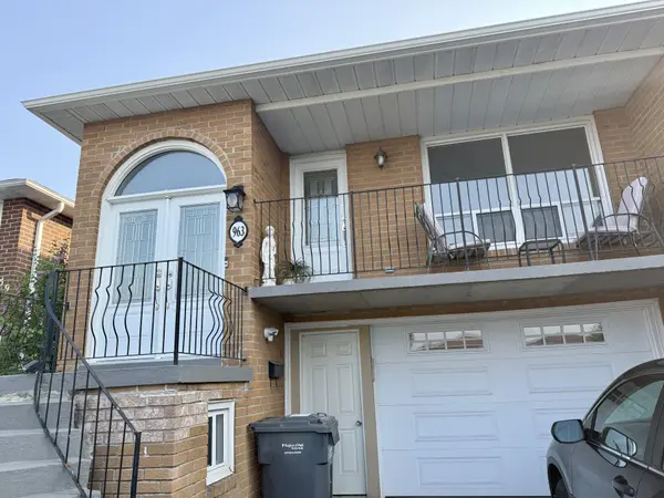 963 Lovingston CRES #Upper, Mississauga, ON L4W 3V7