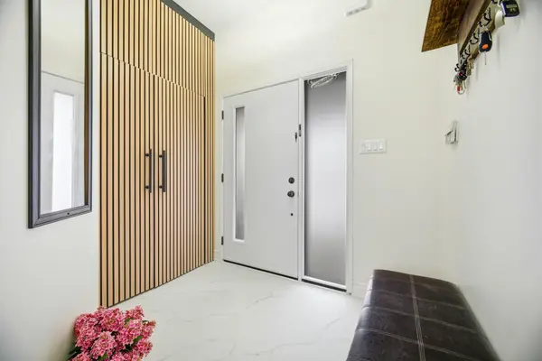 459 Pettit TRL, Milton, ON L9T 6N9