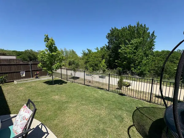 9324 Bronze Meadow Drive, Fort Worth, TX 76131