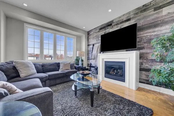 35 Alldread CRES, Clarington, ON L1B 0C2