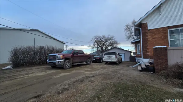 112 1st AVENUE, Vibank, SK S0G 4Y0
