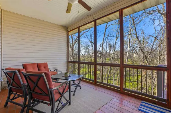 2859 Pine Circle, Coralville, IA 52241