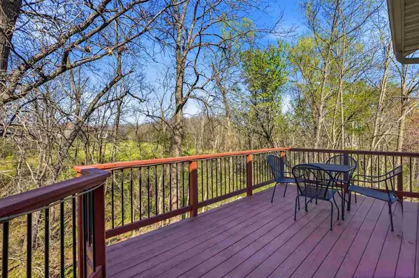 2859 Pine Circle, Coralville, IA 52241