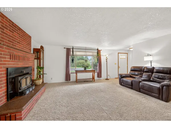 1908 NE ORCHARD AVE, Mc Minnville, OR 97128