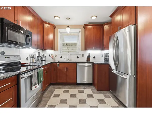 8420 N SMITH ST, Portland, OR 97203