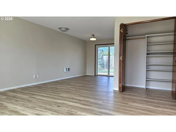 1937 FIELDCREST CT, Salem, OR 97306