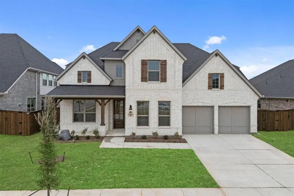 2111 Birch Street, Mansfield, TX 76063