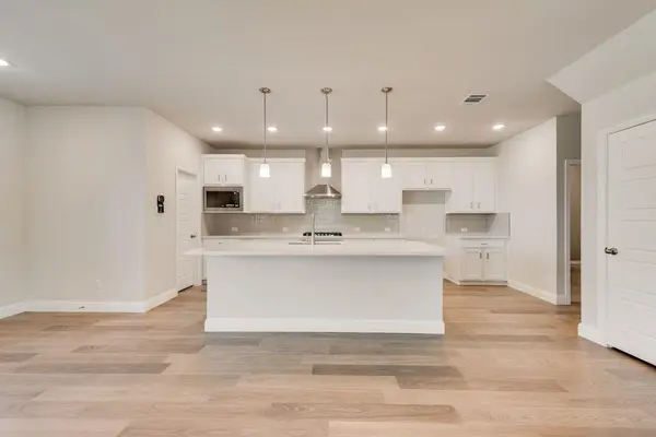 1918 Waterwalk Drive, Rowlett, TX 75088