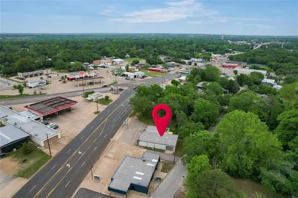 807 W Corsicana Street, Athens, TX 75751