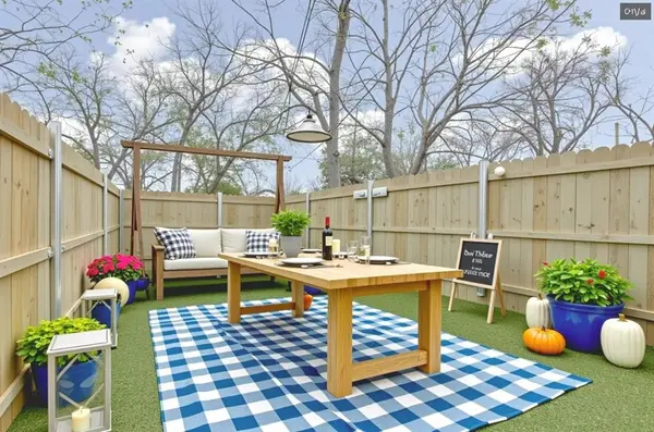 2404 Maryland Avenue, Dallas, TX 75216