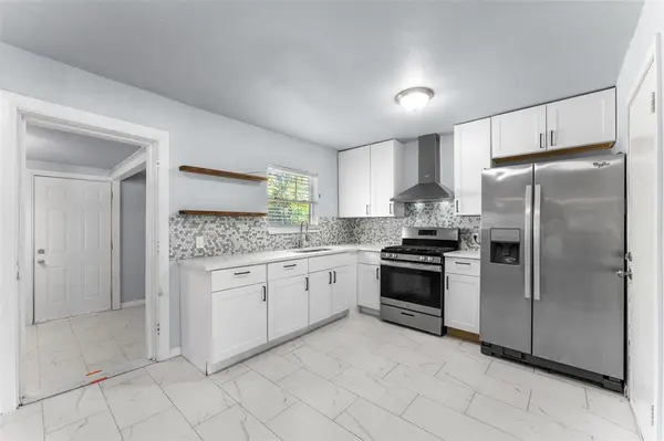 612 E 8th Street, Kemp, TX 75143