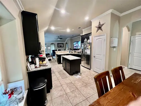 14657 Gilley Lane, Fort Worth, TX 76052