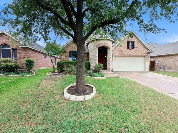 8304 Orchard Creek Road, Fort Worth, TX 76123