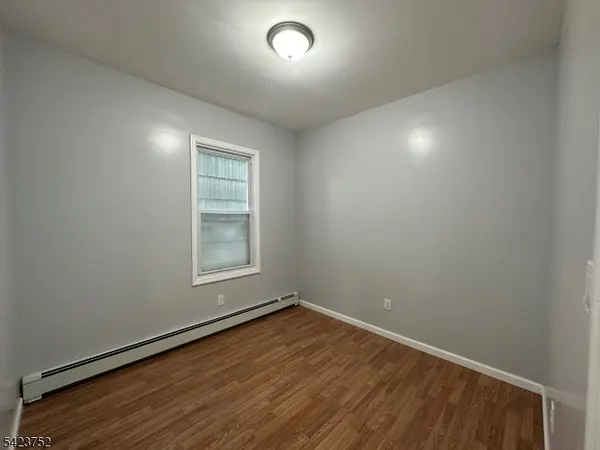 192 Edmund Ave, Paterson City, NJ 07502