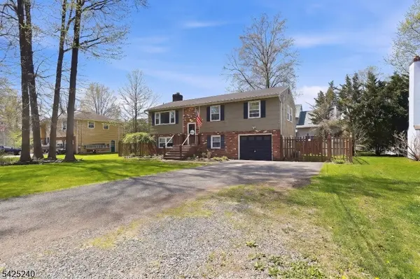 241 Woodside Ln, Bridgewater Twp., NJ 08807