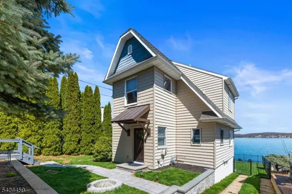 87 N Bertrand Rd, Mount Arlington Boro, NJ 07856