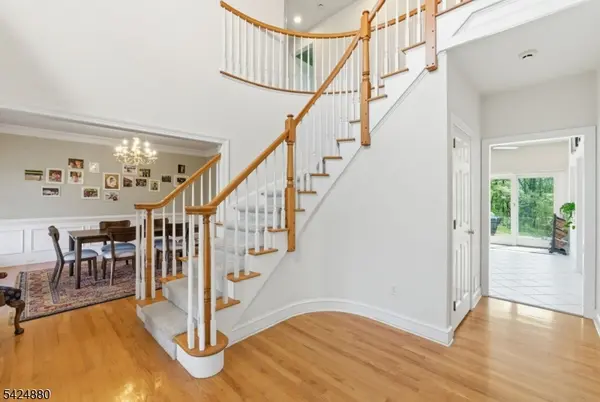 19 Allerton Rd, Clinton Twp., NJ 08833