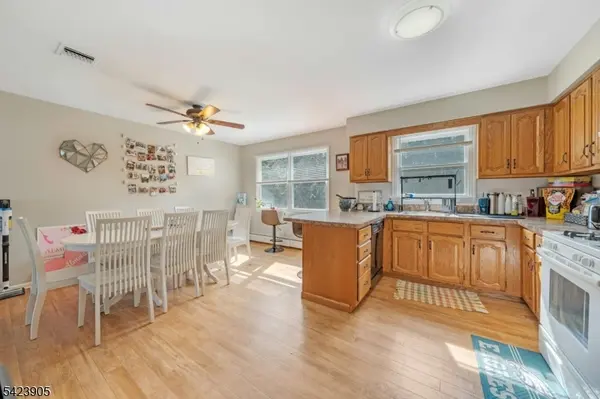 316 N 11Th St, Kenilworth Boro, NJ 07033