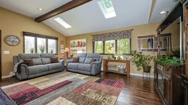 16 Forest Ter, Wayne Twp., NJ 07470