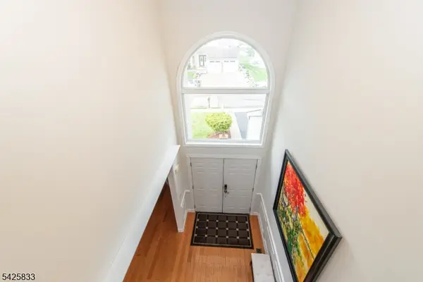 17 Nicole Lane, Parsippany-troy Hills Twp., NJ 07054