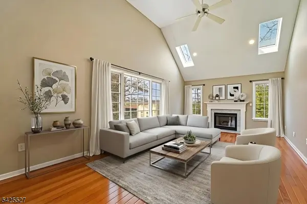 53 Ridge Dr, Montville Twp., NJ 07045