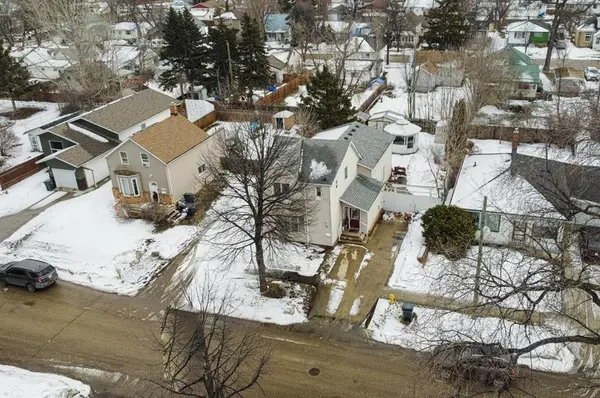 34 6TH ST, Portage La Prairie, MB R1N 1G3