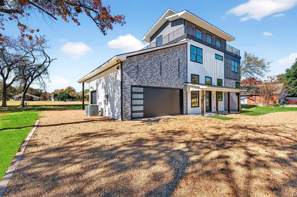 102 Huron Trail, Lake Kiowa, TX 76240