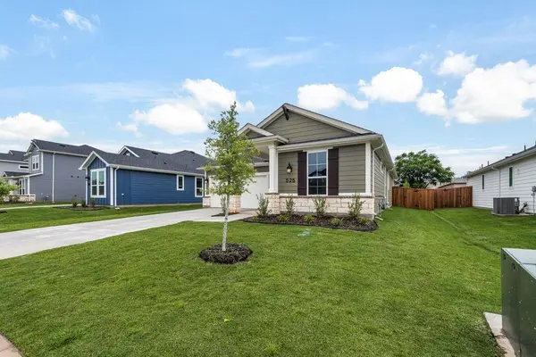 525 Marcus Lane, Crowley, TX 76036