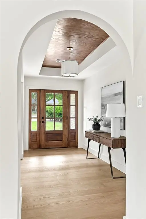 4366 Willow Lane, Dallas, TX 75244