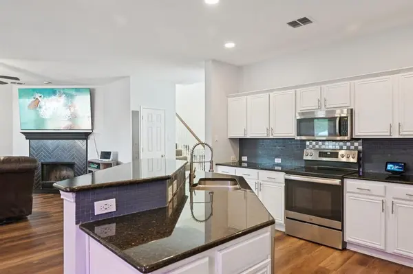 441 Valley View Drive, Lewisville, TX 75067