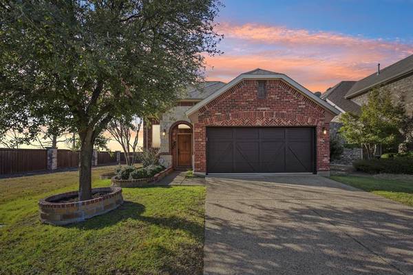 520 Eastland Drive, Lewisville, TX 75056