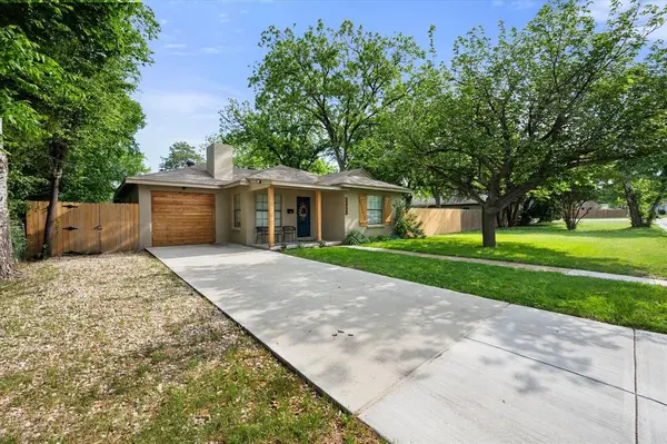 3458 Suffolk Drive, Fort Worth, TX 76109