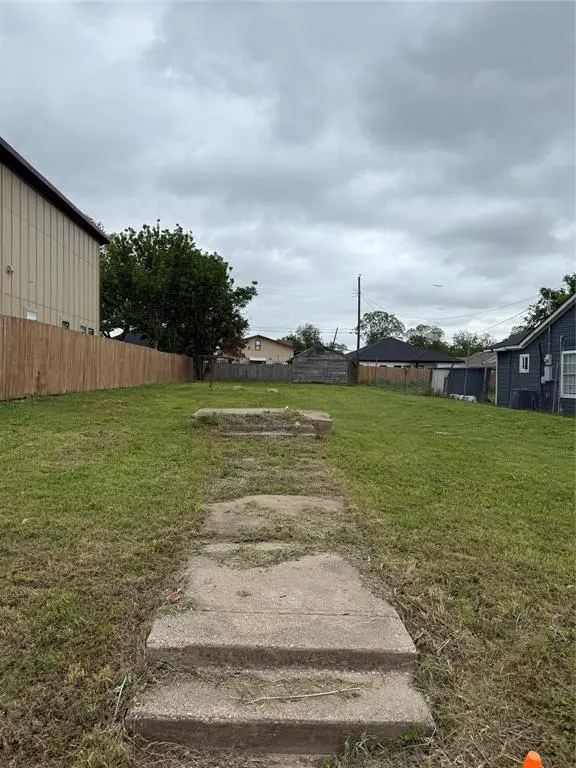 1423 Hendricks Avenue, Dallas, TX 75216