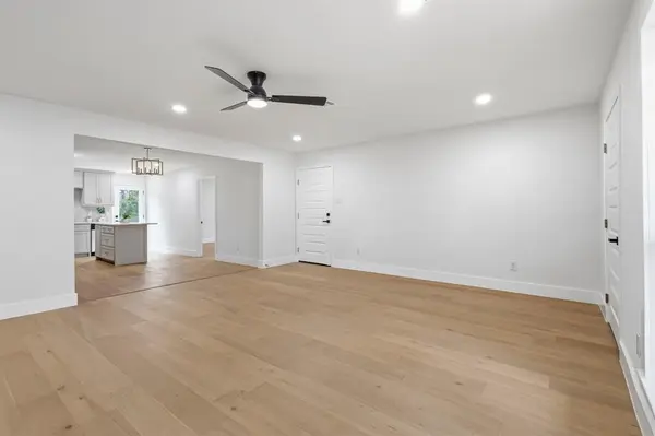 2528 Springvale Drive, Farmers Branch, TX 75234