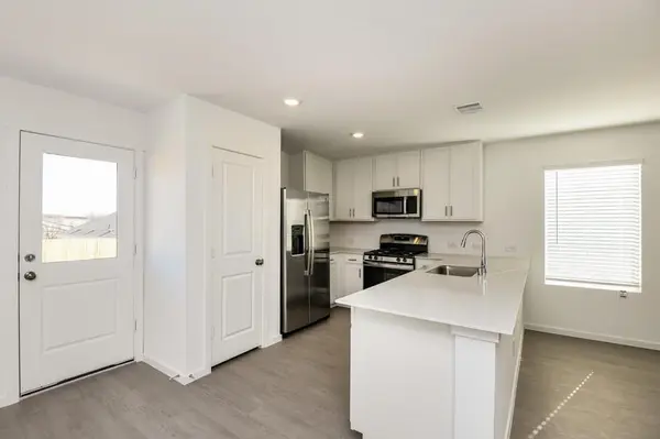 2745 Center Creek Lane, Fort Worth, TX 76108