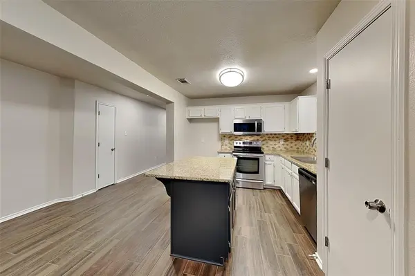 2606 Whetstone Drive, Corinth, TX 76210