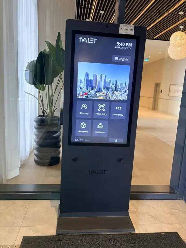 15 Skyridge DR #2120, Brampton, ON L6P 4S3