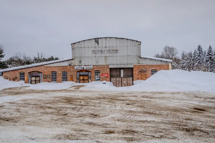 101 Entrance DR, Bracebridge, ON P1L 1H3