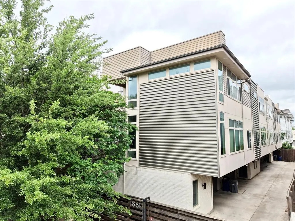 1861 Summit Avenue #2, Dallas, TX 75206
