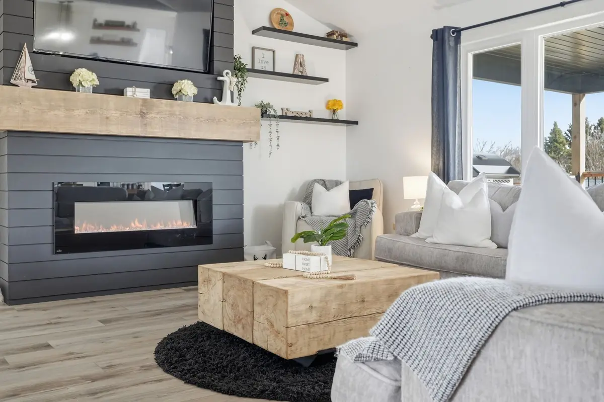 401 Lighthouse DR, Haldimand, ON N1A 2W6