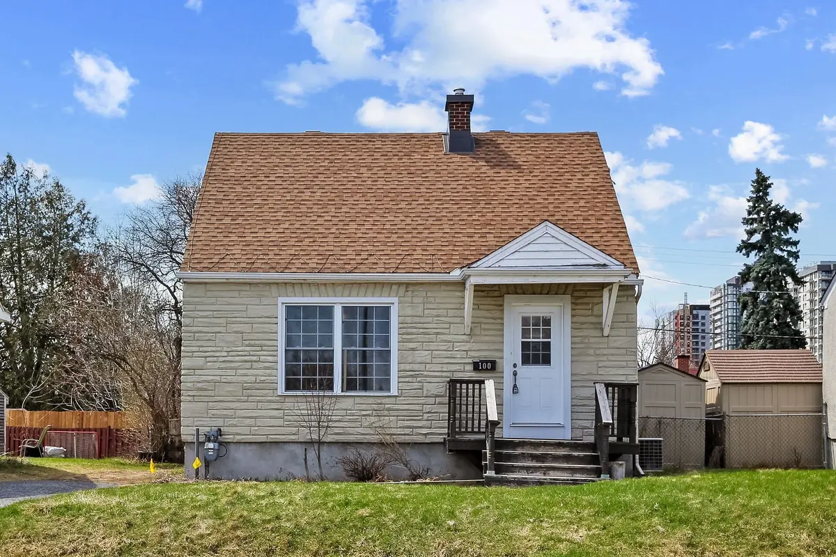 100 Harrold PL, Carlington - Central Park, ON K1Z 7N8